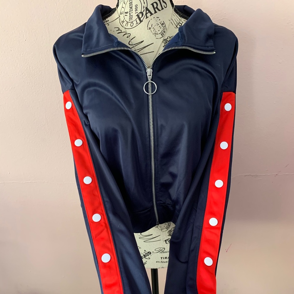 H&M blue and red zip up jacket🤍